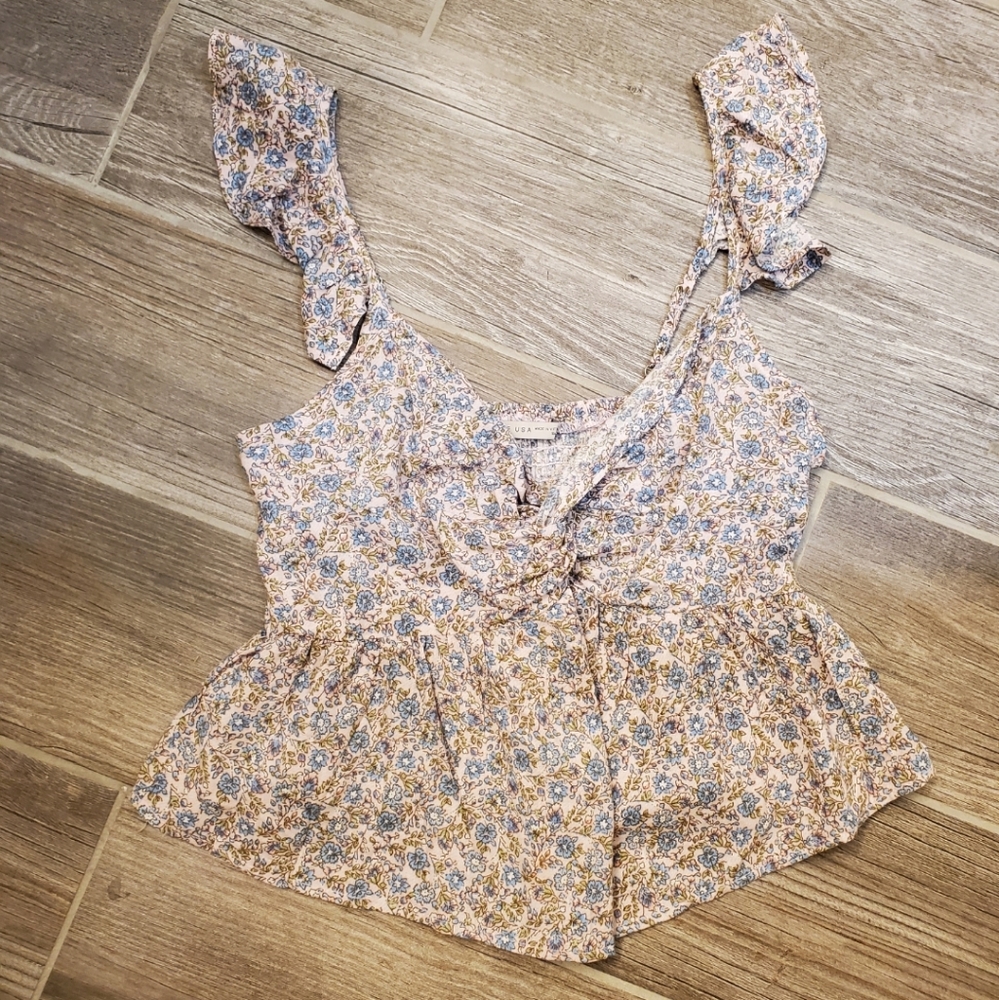 Floral Top - Picture 2 of 2